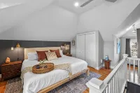 3Br Salem Townhouse Minutes to Downtown