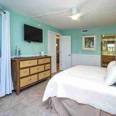 Pointe Santo 3BR Luxury Gulf-Front Condo Beach Level Rooms