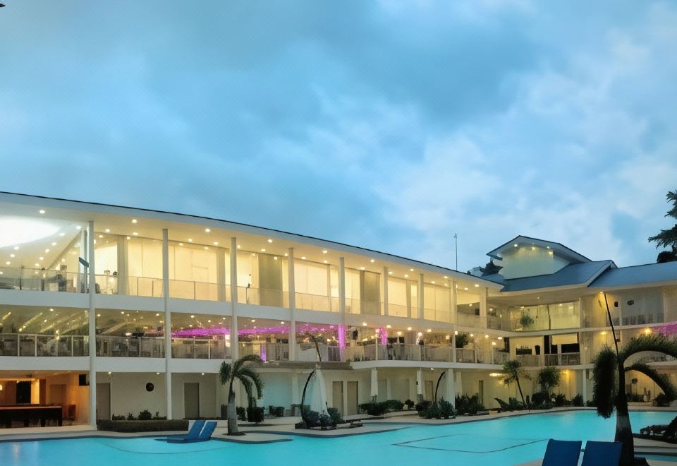 Club Samal Resort
