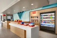 avid hotel FRESNILLO by IHG - parkir