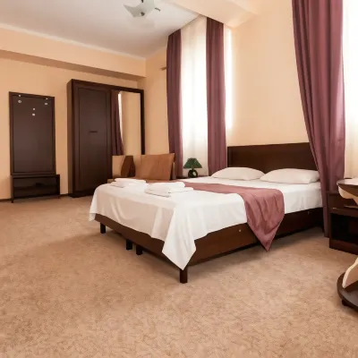 Maximus Hotel - ที่มีที่จอดรถ
