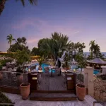 Mediterranean Beach Hotel - ที่มีสระว่ายน้ำ