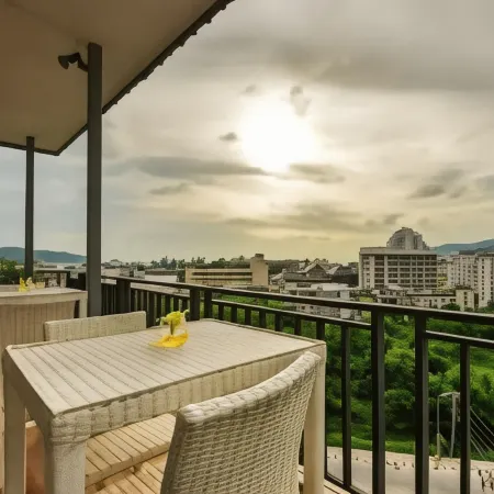Zephyr Grand Hotel