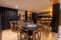 烏斯懷亞拉斯哈雅詩度假酒店 - 5星級
