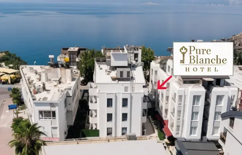 PURE BLANCHE HOTEL