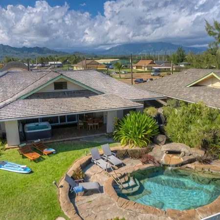 Moana Kai Beach House - Oceanfront Kauaʻi Escape with Pool & Sunrise Views