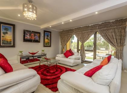 Room-Ezulwini Guest House - Queen Room w