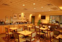Country Inn & Suites by Radisson, Bel Air/Aberdeen, MD - Morgenmad