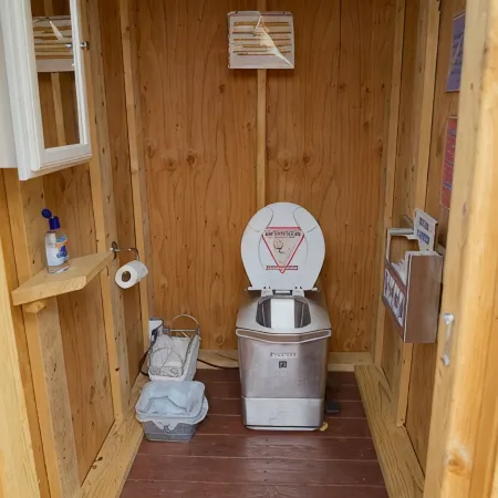 Yurt Next to Clarks Fork of the Yellowstone River, 30 Minutes from Yellowstone