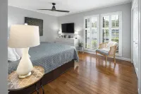 Renovated, Lakefront, Pinehurst #5, Ground Level, 2BR, 2BA, Pool, WiFi, Cable