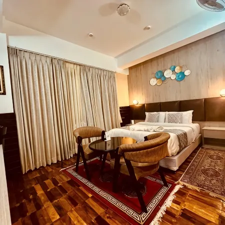Silver Cloud Hotel