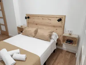 Apartamento Turistico Leo Baena