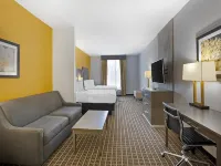 Best Western Plus Regency Park - parking
