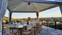 Villa Veranda, big private pool in relaxing green hills just 4 km from the beach