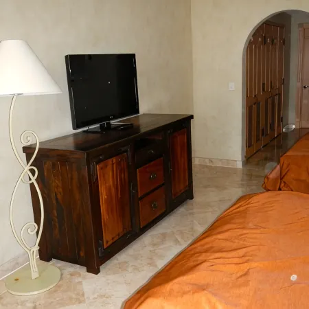 7th Floor Ocean View in Highly-Rated Villa la Estancia Resort