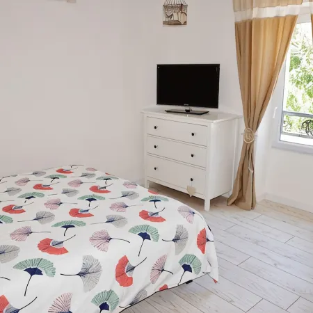 Au Mazet de Carmélina, an old building dating from 1850 in the heart of the Alpilles mountains