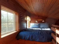 PJ's Cedar Cabin - Luxury-Rustic at its Best! - Homestays