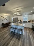 Beautiful Lake Getaway - 4-Star