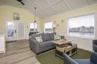 The View! Hidden Gem! Pristine! Quiet Retreat! Charming! Go fish! Dock a boat! - House Boats