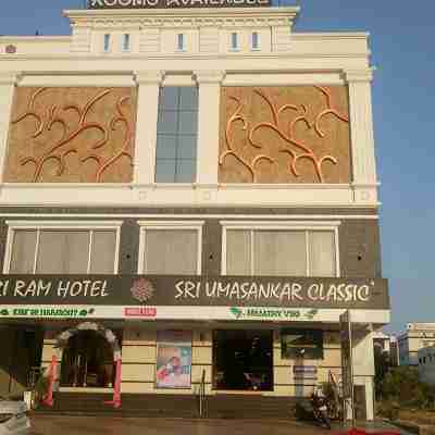 Sri Ram Grand Inn Hotel Exterior