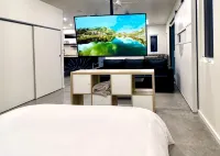 Modern Studio Home w/ Private Yard  SolMod #2 - Bungalows