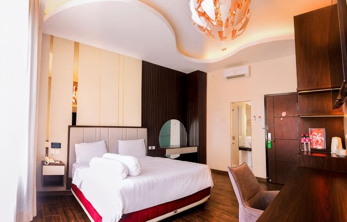 Emerald Hotel