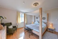 Birkeneck 2 (1st floor), castle view dream holiday apartment