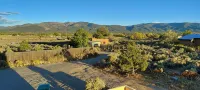 Entire home with privacy and views 10 mins to town 25mins to ski area - 4-Star