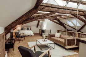 Großes Design Apartmentinnenstadtgruppe&familie
