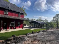 Cozy cabin in our little woodland village - access to pond and meadow