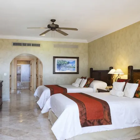5 Star Resort on Medano Beach, Cabo San Lucas