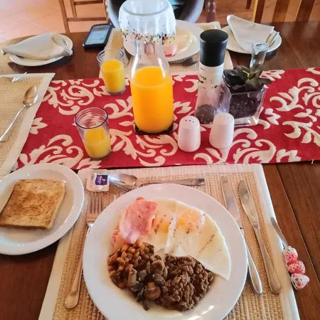 Khaya Africa Guesthouse