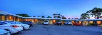 Bermagui Motor Inn - parking