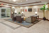 Candlewood Suites LEAGUE CITY by IHG - parking