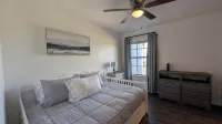 Charming and Quiet Townhome Conveniently located - balcony