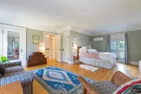Charming Historic Gem in the Heart of Missoula's University District - 5-Star