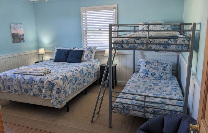 1 min walk to the Beach! In heart of Buxton- sleeps 6, pets welcome, W/D