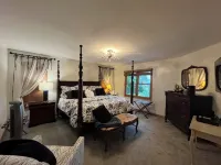 Private, 5 Star Mtn. Home. Amazing LR Views, Hot Tub, 2 Decks, & Game Room! - 부티크