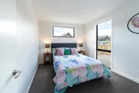 NV Homes - Homestays