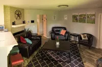 Fifa & Stadiums, Family & Pet Friendly, Smart Home, Garage & Fenced Yard - Wifi