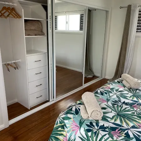 Wamberal/Terrigal Beach is a 10-15 Min Walk or 4 Minute Drive Away.*New Fast Nbn