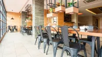 Grand Citihub Hotel at Panakkukang - Morgenmad