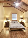 MOUNTAIN TOP RETREAT - STUNNING VIEWS! Hot tub, secluded, family friendly, 5BR! - Chalets