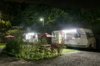 Gimhae le Monde Caravan - Pools