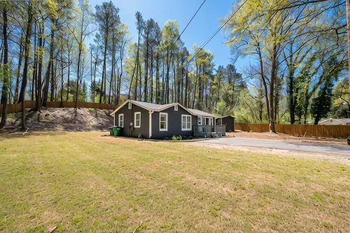 Woodstock Charm- 2 Min to Downtown Woodstock & Pet Friendly! - 부티크
