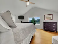 Glen Lake Sunset Escape - Boutique