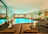 Nena Hotel Bremen by Lesa - piscina