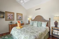 Beautiful Updates--Everything New! Golf Course Views!  Huge 2/2 K. Royal #A301 - 3つ星