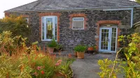 Gorgeous, Family Friendly Riverside Cottage in the Heart of Tamar River Valley - Alojamientos
