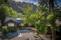 River Front at the River Raven House - 4-Star